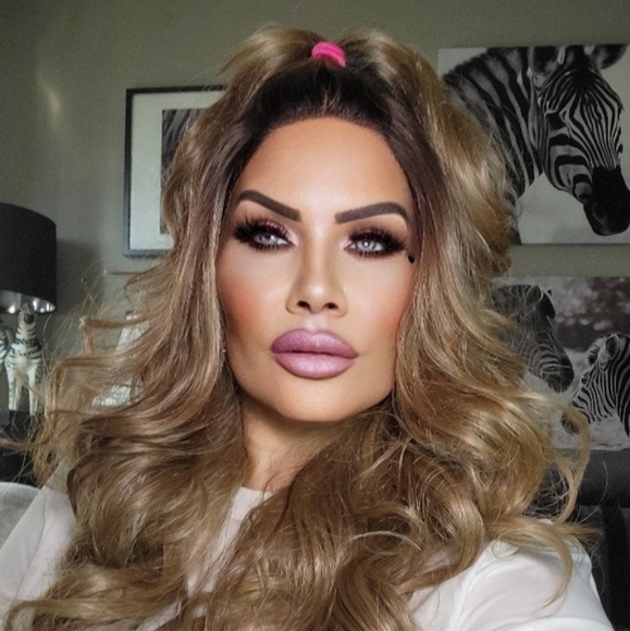 Brand New Lite brown wig - Picture 5 of 16